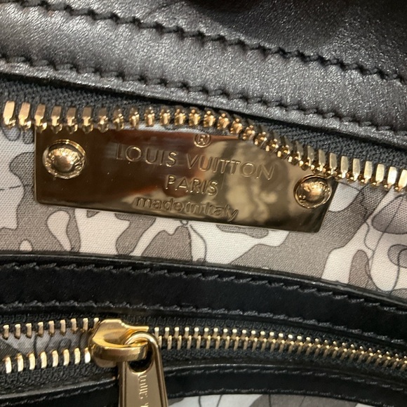 Louis Vuitton Bequia Leather Sac De Voyage Black - Picture 12 of 16